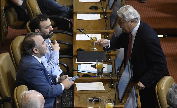 Pepe Auth ante solicitud de dejar la vicepresidencia en la Cámara: «Si todas las bancadas me lo pidieran, yo renunciaría»