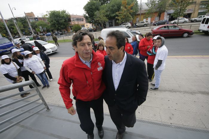 Carrera por la Gobernación Metropolitana: Golborne y Zalaquett se restan de la lucha y manifiestan su apoyo a Rubilar