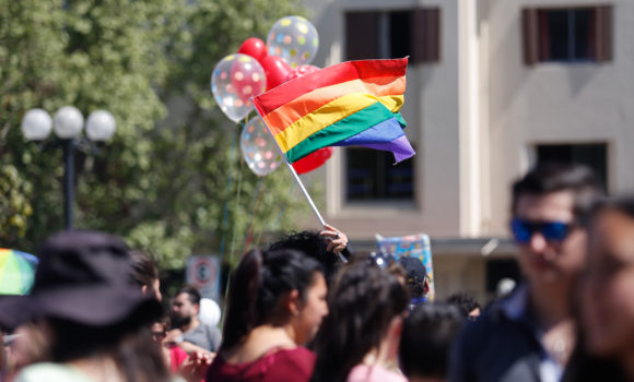 Orientación sexual es la tercera causa de mayor discriminación en Chile