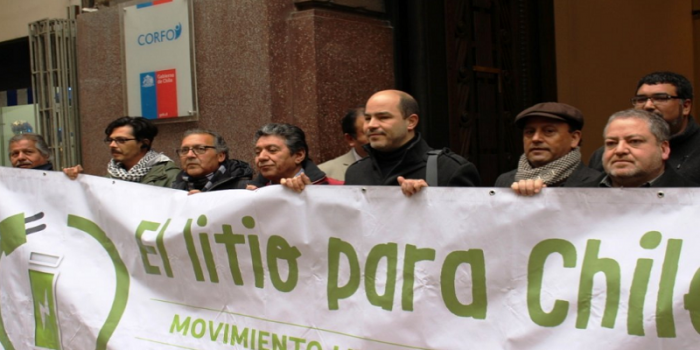 Movimiento «Litio para Chile» denuncia fallo que negó acceso a información de contratos entre Corfo y SQM
