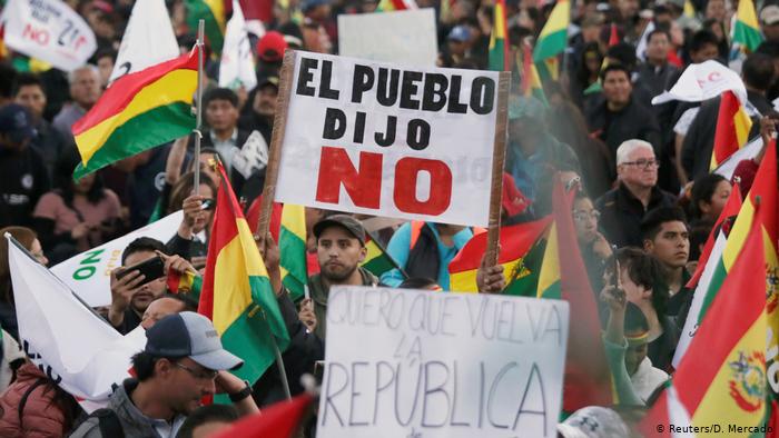 Bolivia cierra dividida la campaña electoral