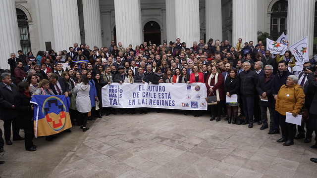 Elección de gobernadores regionales y rentas regionales: ¿qué nos dicen Colombia y Perú?
