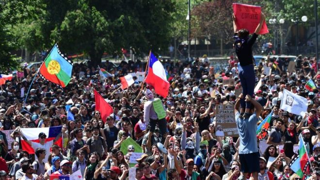Paisaje político en Chile tras un mes de rebelión popular