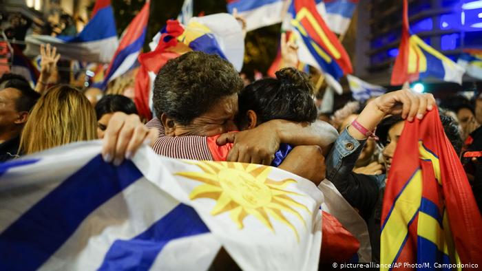 Apretada votación en Uruguay obliga a recontar sufragios