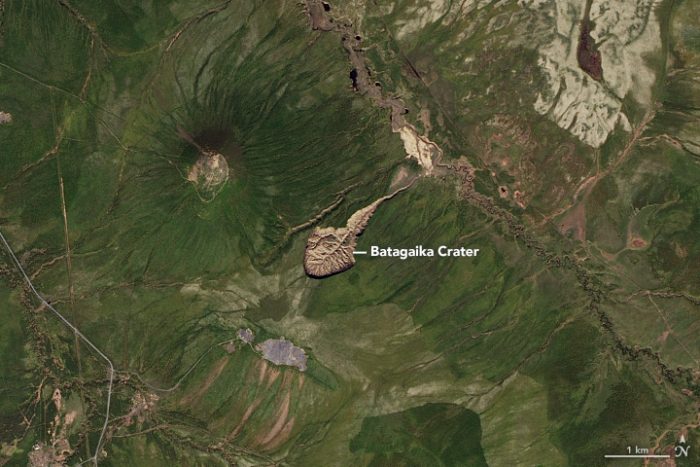 El gigante cráter de Batagaika, el agujero siberiano que jamás podrá cerrarse