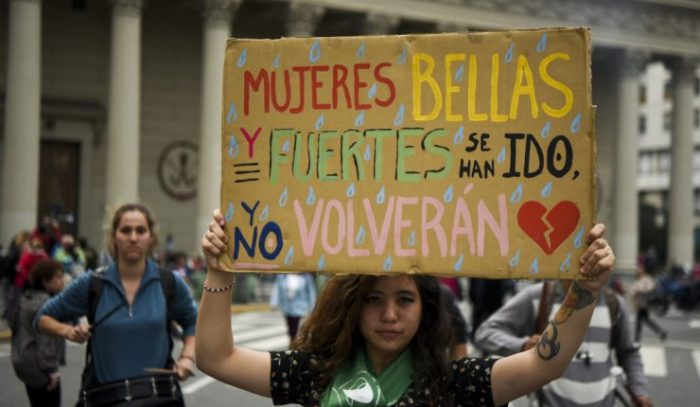 Denuncian que cuarentena por COVID-19 deja 55 mujeres asesinadas en Honduras