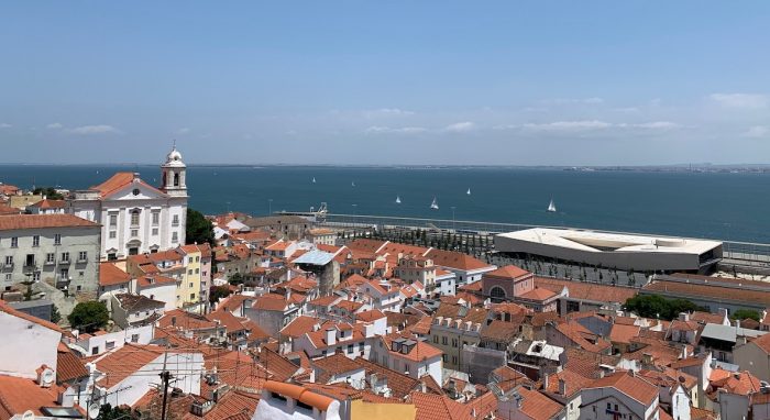 Lisboa: colores, arquitectura y exquisita gastronomía a un muy buen precio