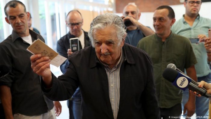 Pepe Mujica será ministro de Agricultura si Martínez gana elecciones