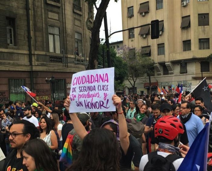 El feminismo se tomó las calles en nueva jornada de movilizaciones en el centro de Santiago