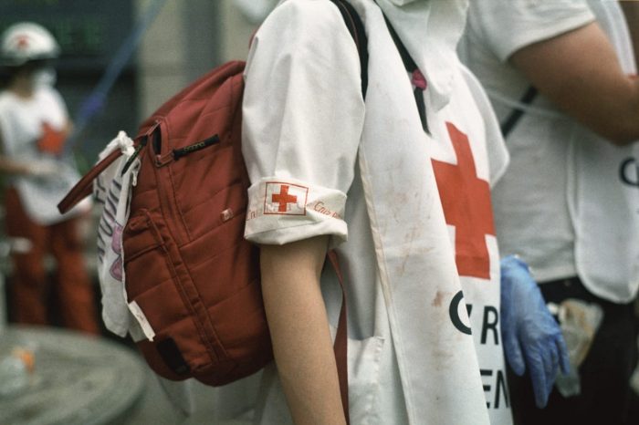 Equipo de la Cruz Roja chilena prestará apoyo humanitario en Plaza Baquedano durante este 18 de octubre