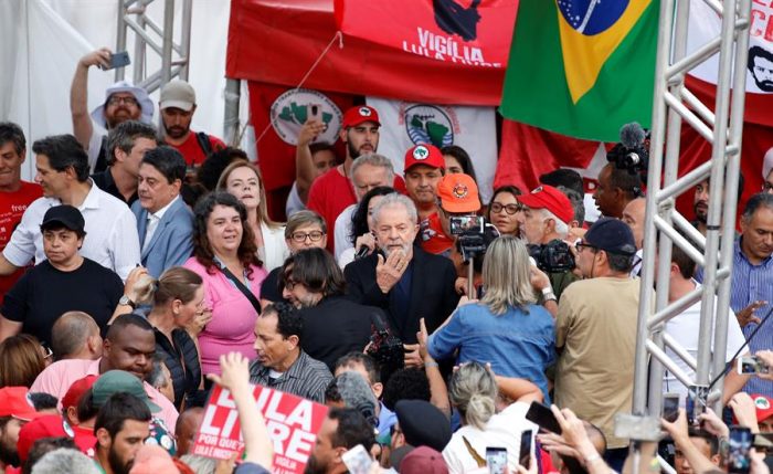 Lula al salir de la cárcel luego de 580 días: «Han intentado criminalizar a la izquierda»