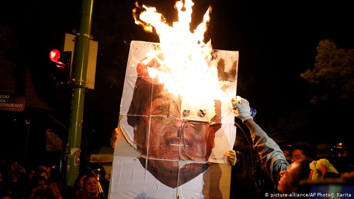 Oposición de Bolivia da 48 horas a Morales para que renuncie