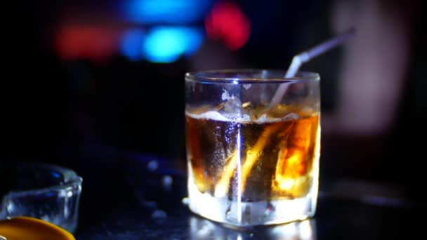 Concejo municipal de Vitacura no renueva patente de alcoholes a dos clubes nocturnos