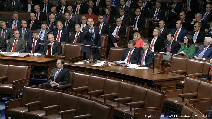 Cámara baja aprueba juicio político a Trump por obstrucción al Congreso y abuso de poder