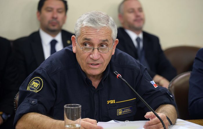 Director de la PDI asegura que hay «muchas organizaciones» detrás de los incendios durante el estallido social