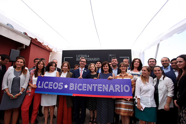 Mineduc anuncia 100 nuevos liceos Bicentenarios para el 2020