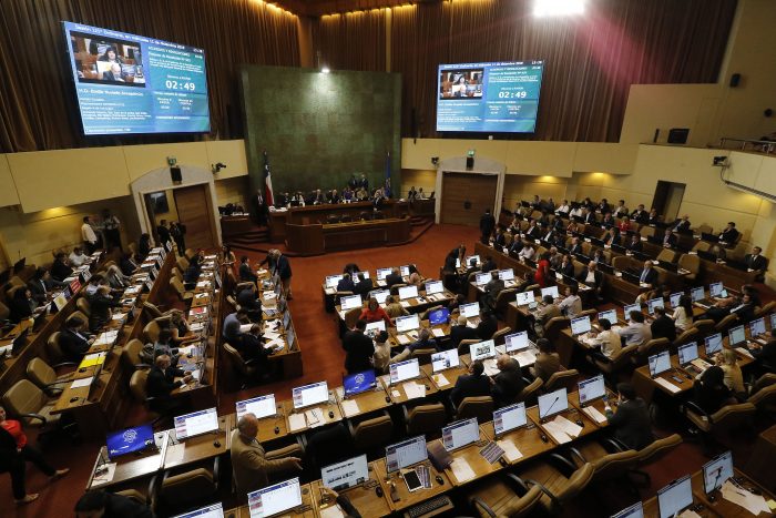 Con amplia mayoría, diputados aprueban bono que anunció Sebastián Piñera