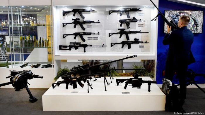 Venta mundial de armas dejó 420.000 millones de dólares en ganancias