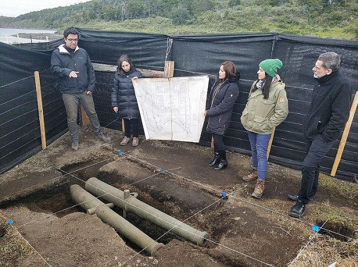 Arqueólogos de U. Austral descubren piezas de artillería que datan del siglo XVI