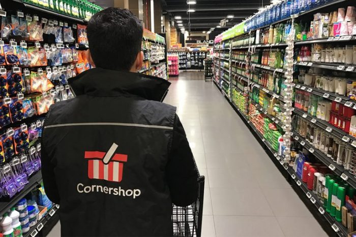 Con el fin de compensar a «shoppers» por demoras derivadas de restricciones sanitarias: Cornershop aplica «cargo por contingencia»