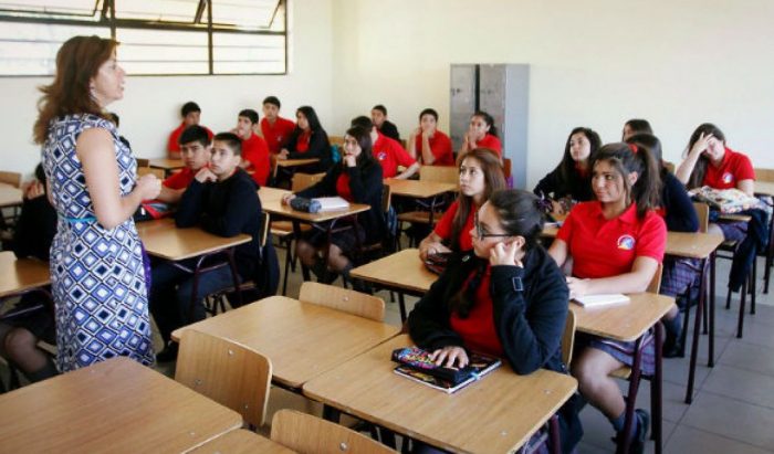 Informe PISA: Chile no sobrepasa el promedio de la OCDE en materia educativa y Asia encabeza el ranking