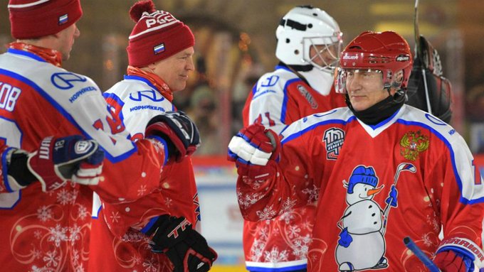 Triunfo navideño: Vladímir Putin participó en partido de hockey sobre hielo