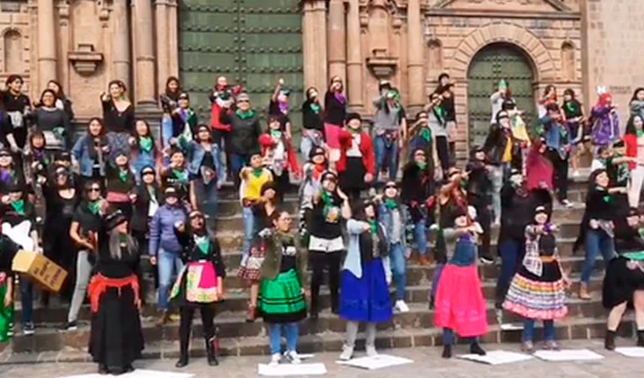Mujeres en Cusco realizaron versión propia de “Un violador en tu camino” en quechua