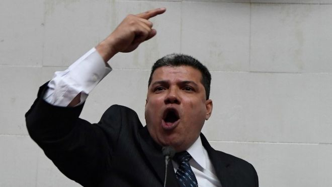 Venezuela: quién es Luis Parra, el polémico diputado que se proclamó «presidente» de la Asamblea Nacional en lugar de Juan Guaidó