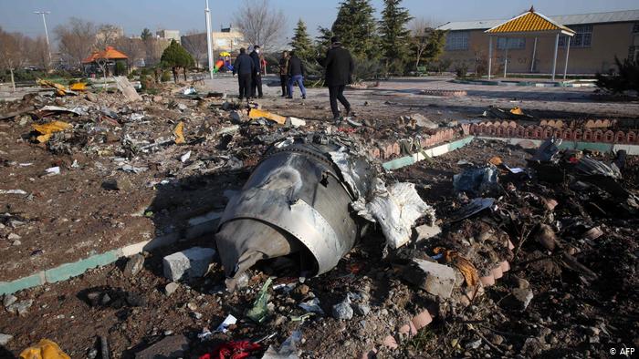 Irán confirma que dos misiles fueron disparados contra el avión ucraniano