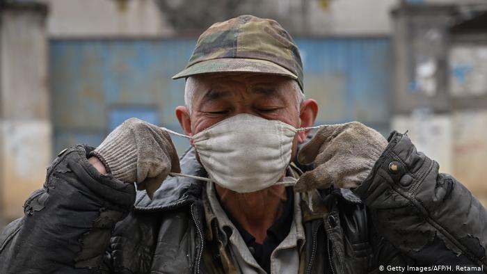 Sólo en China hay 106 muertos: Crece alarma mundial por imparable avance del coronavirus