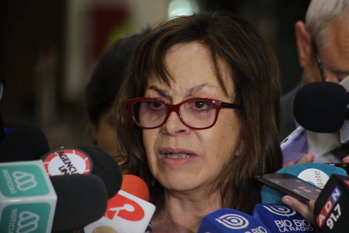 Directora del Demre no descartó rendir pruebas pendientes de la PSU en recintos militares
