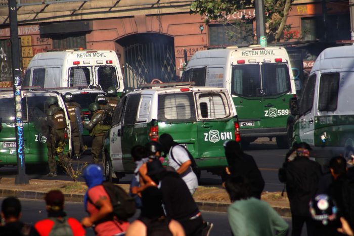 Estrategia del miedo de la UDI: abogado Zapata llama a no usar la violencia como excusa para rechazar el proceso constituyente