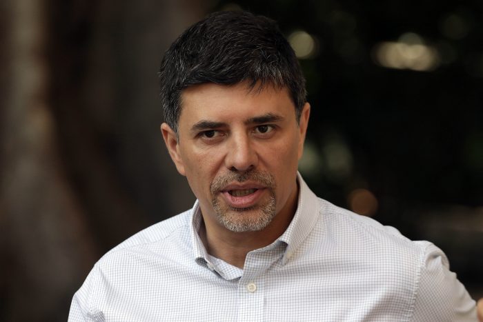 Militantes PS en picada contra Marcelo Díaz por renunciar al partido: «No deja de sorprender la cero autocrítica»