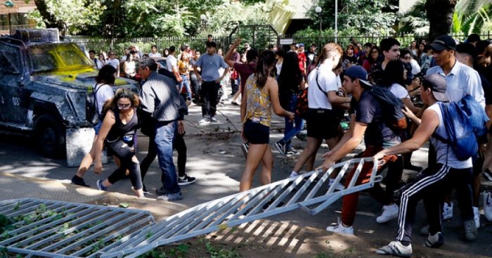 Demre desmiente versión de la Universidad San Sebastián sobre desalojo del campus Los Leones durante la rendición de la PSU