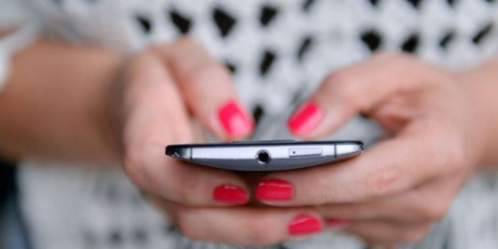 Alertan sobre las “apps de belleza”: podrían estar espiando y robando datos privados a sus usuarios