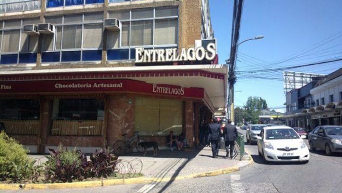 La curiosa aplicación de la Ley antisaqueos: Fiscalía la invoca por robo de chocolates en Valdivia