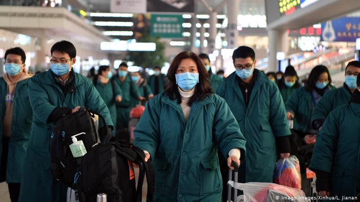 Coronavirus: primer muerto en Pekín y aumentan a 81 las víctimas fatales en China