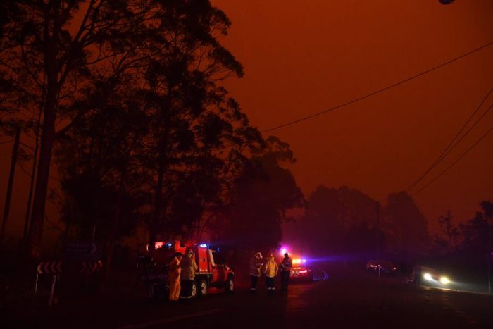 Australia moviliza 3.000 reservistas ante crisis de incendios catastróficos