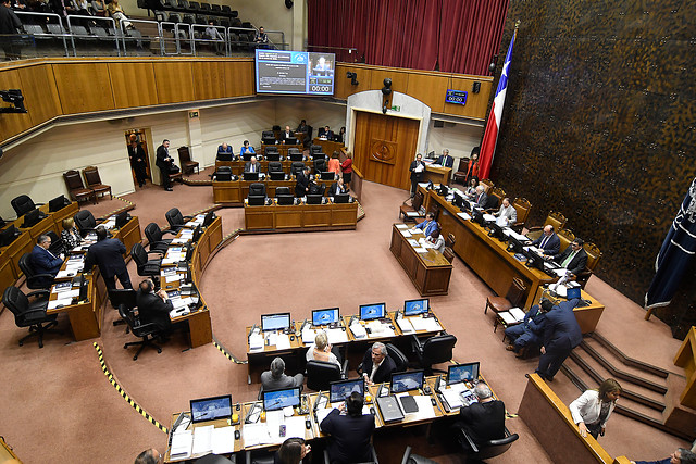 Viáticos por viajes al extranjero: CPLT propone fiscalización “autónoma” de asignaciones a senadores