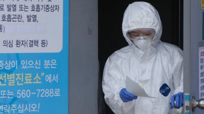 Caso de superpropagación de coronavirus en Corea del Sur: la mujer seguidora de una secta sospechosa de infectar a decenas de personas