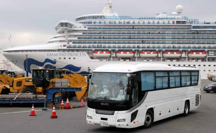 79 nuevos casos de coronavirus y «caos» a bordo de crucero en Japón