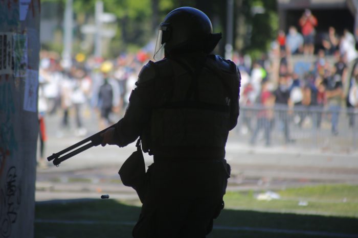 Corte de Apelaciones rechaza recurso de protección presentado contra Carabineros por uso de escopetas antidisturbios