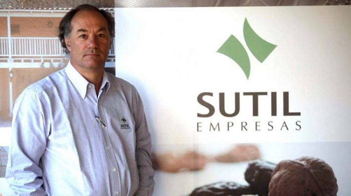 Las volteretas de Juan Sutil, el agricultor que impulsa la polémica carretera hídrica y que va por la presidencia de la CPC