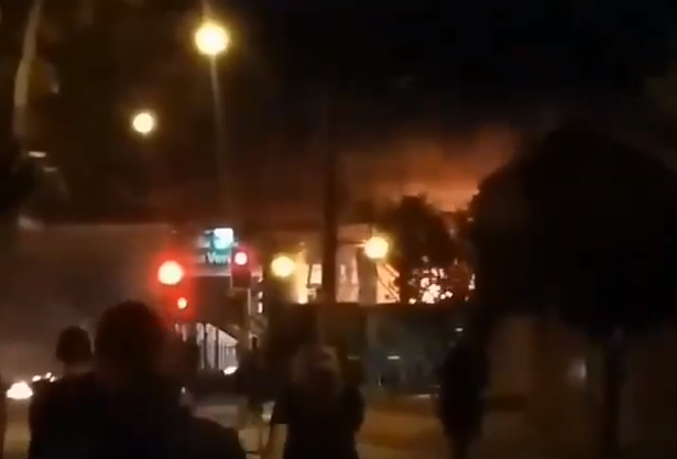 Incendio afectó a la estación Elisa Correa del Metro de Santiago
