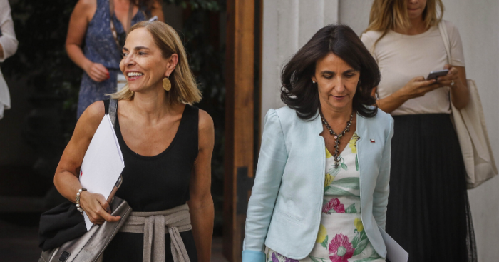 “No necesitamos un cambio de rostro, este remedio es peor que la enfermedad”: agrupaciones feministas critican la entrada de Carolina Cuevas como ministra (s) de la Mujer