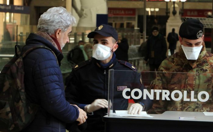 Coronavirus: Francia prohíbe las concentraciones de más de mil personas