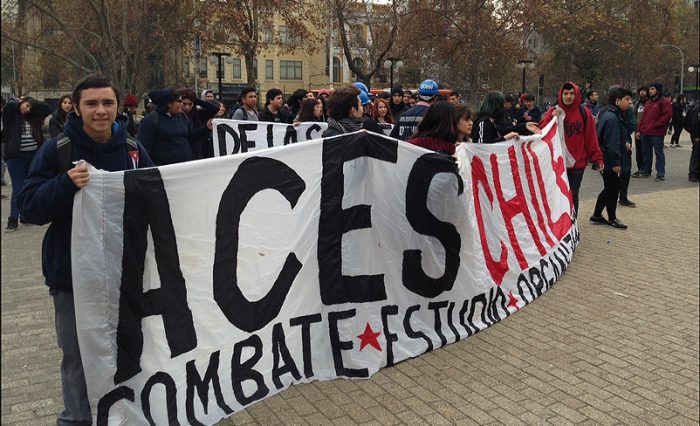 ACES llama a una toma a nivel nacional para exigir la renuncia de Piñera