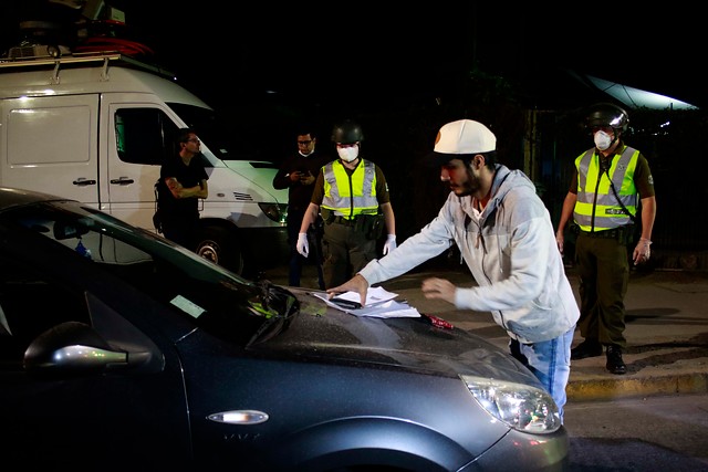 Balance de Carabineros: 331 personas detenidas en la quinta noche de toque de queda