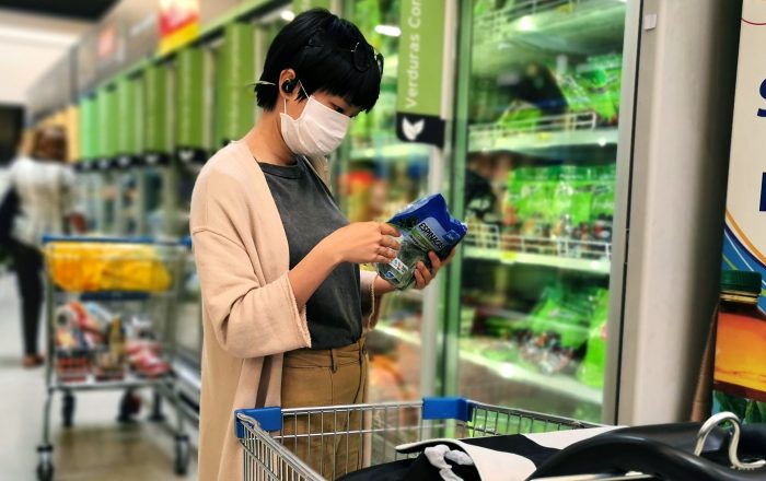 Walmart anuncia cambio de horario en 34 supermercados de la RM como medida para reducir contagios de Covid-19 