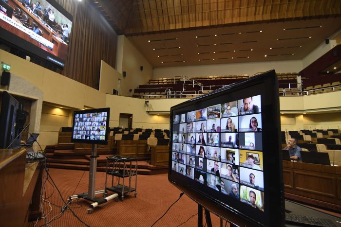 Teletrabajo: presidente del Consejo para la Transparencia se suma a la alerta por el uso de Zoom